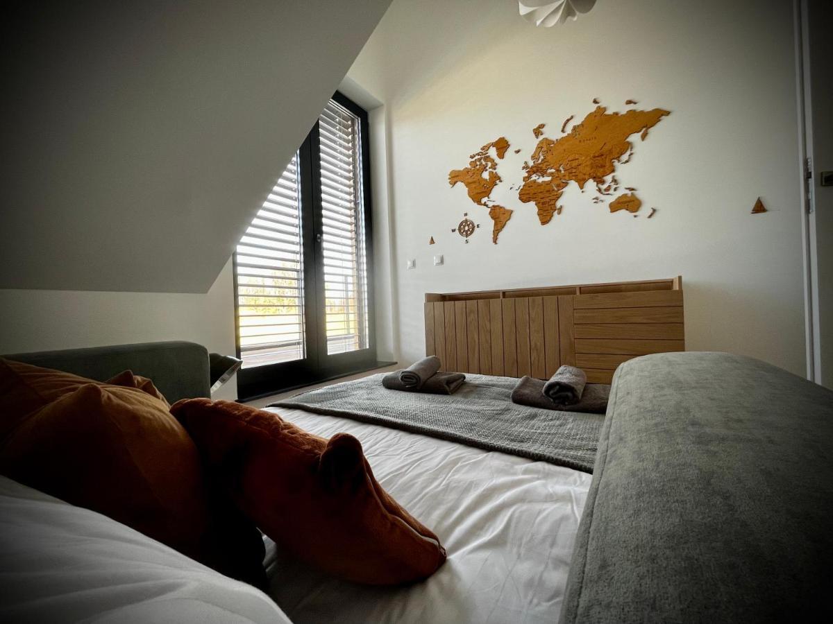 Lazy Deer Appartement Jelenia Góra Buitenkant foto